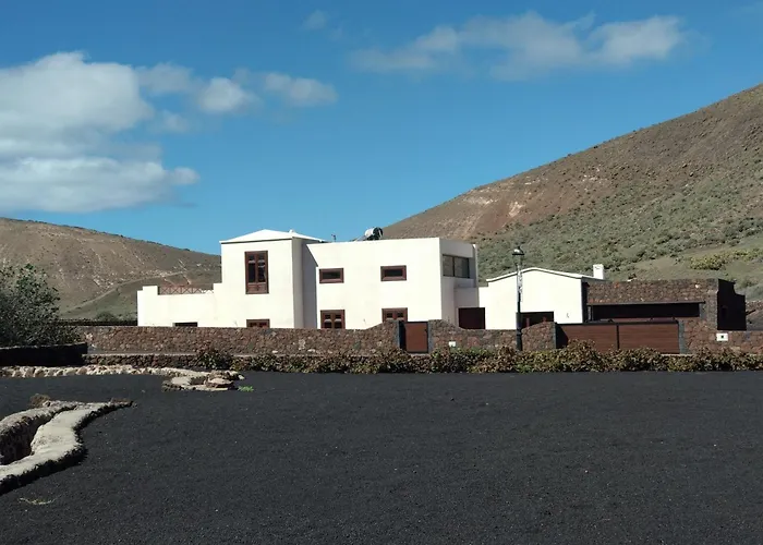 Hétvégi ház Casa Del Valle 10 *